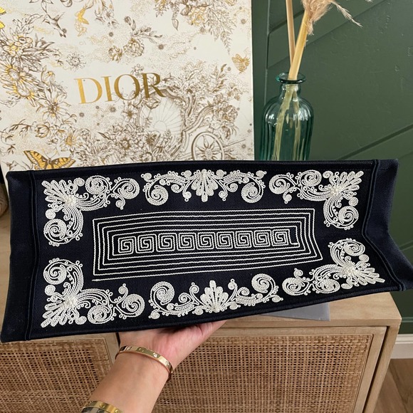 ❌SOLD❌NEW CHRISTIAN DIOR Canvas Embroidered Cornely Book Tote Blue White Large - Picture 6 of 14